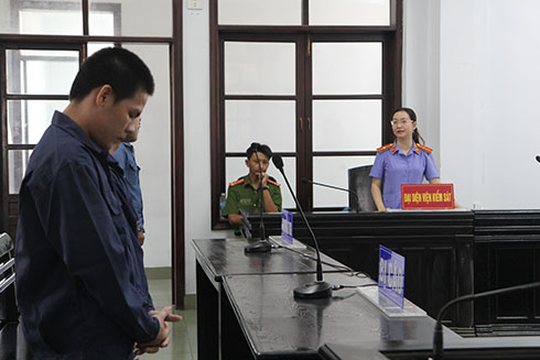 Mâu thuẫn, rủ người đi chém bạn nhậu