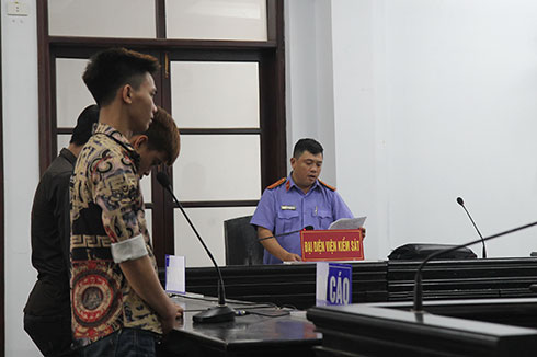 Đánh người chỉ vì "nghe nói" dám đe dọa