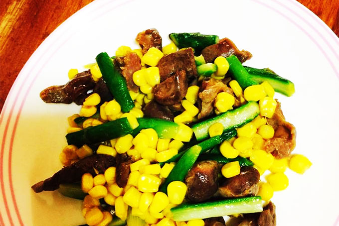Thịt xào ngô ngọt, măng tây
