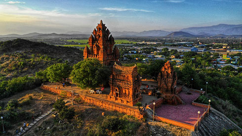 Ảnh Tháp Chăm -  Hơi thở của nền văn hóa Chăm còn hiện diện sống động, vẹn nguyên tại Ninh Thuận.