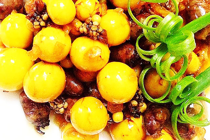 Lòng gà trứng non xào bơ tỏi