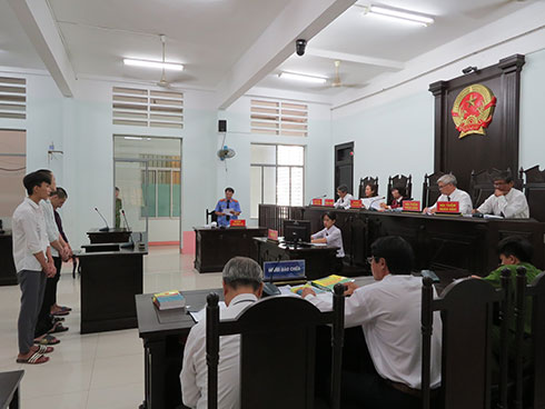 Đại diện Viện Kiểm sát luận tội.