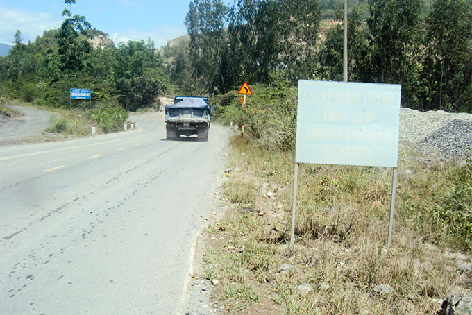 Cần làm mới biển báo