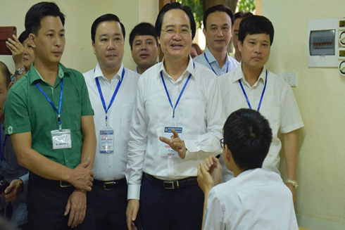 Bộ trưởng Phùng Xuân Nhạ yêu cầu rà soát kỹ nhân lực tham gia tổ chức kỳ thi THPT quốc gia ẢNH NGỌC THẮNG