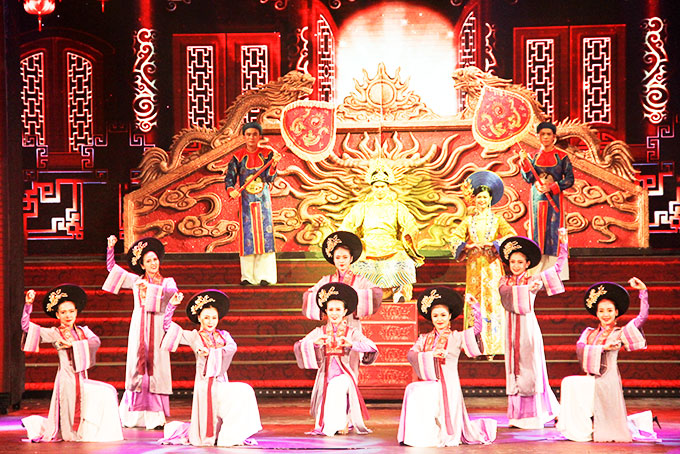 Một cảnh diễn trong chương trình nghệ thuật Du ca đất Việt. (Ảnh minh họa)