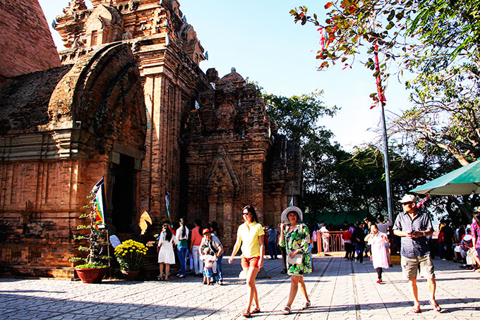 Attractive spritual places in Nha Trang