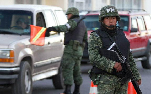 Binh sĩ Mexico. Ảnh: CNN.