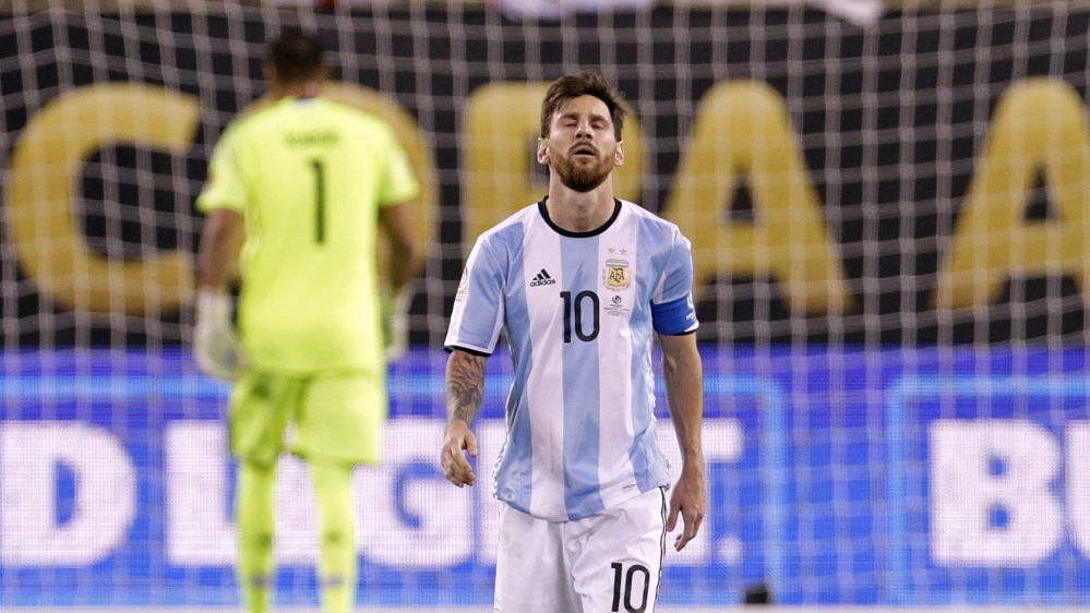 Messi từng sút hỏng luân lưu ở chung kết Copa America 2016.
