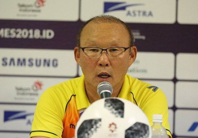 Người đại diện Lee Dong Yun tiết lộ HLV Park Hang Seo muốn gắn bó lâu dài cùng bóng đá Việt Nam.