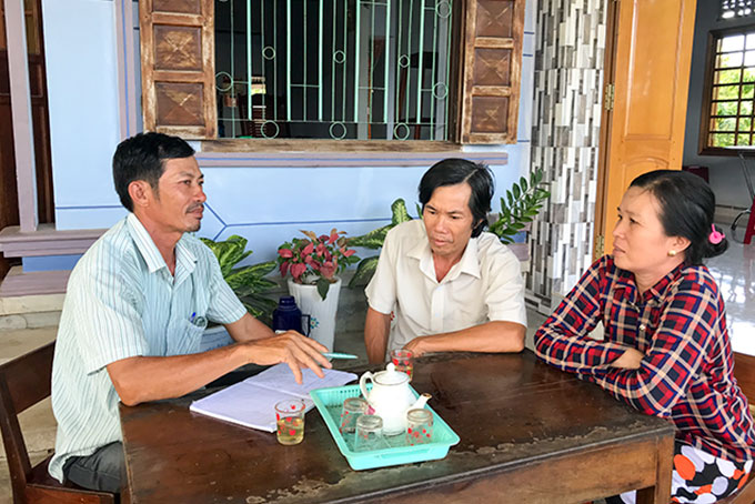 24 năm gắn bó với công tác thôn