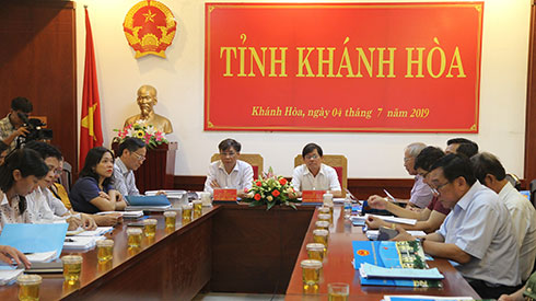 Quang cảnh phiên họp Chính phủ tại điểm cầu Khánh Hòa.
