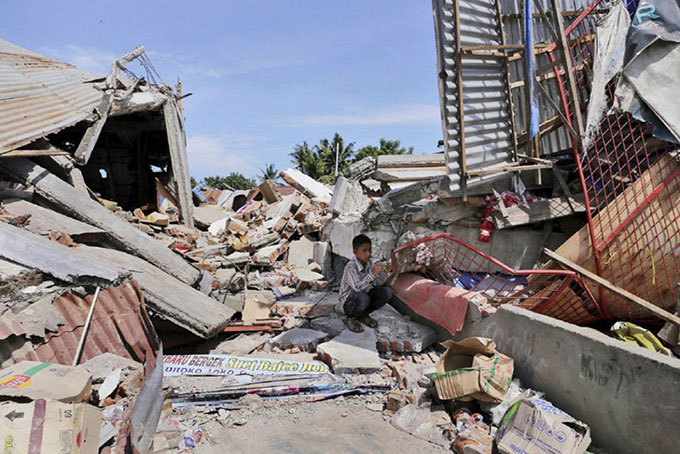 Một trận động đất tại Indonesia. Ảnh: Reuters.