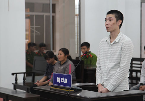 Đâm chết người vì nghi… nhìn đểu