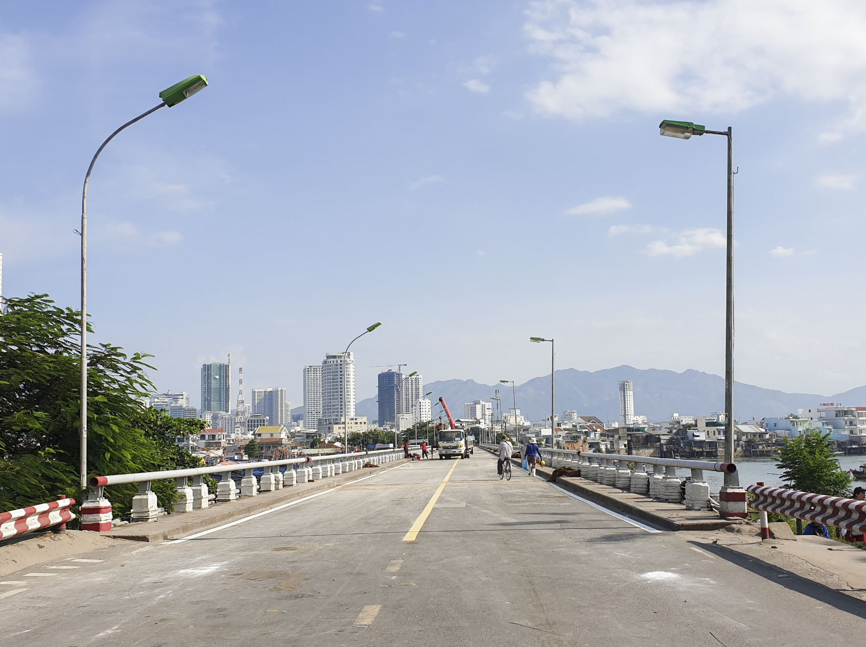  Cầu Xóm Bóng đã chính thức thông xe.