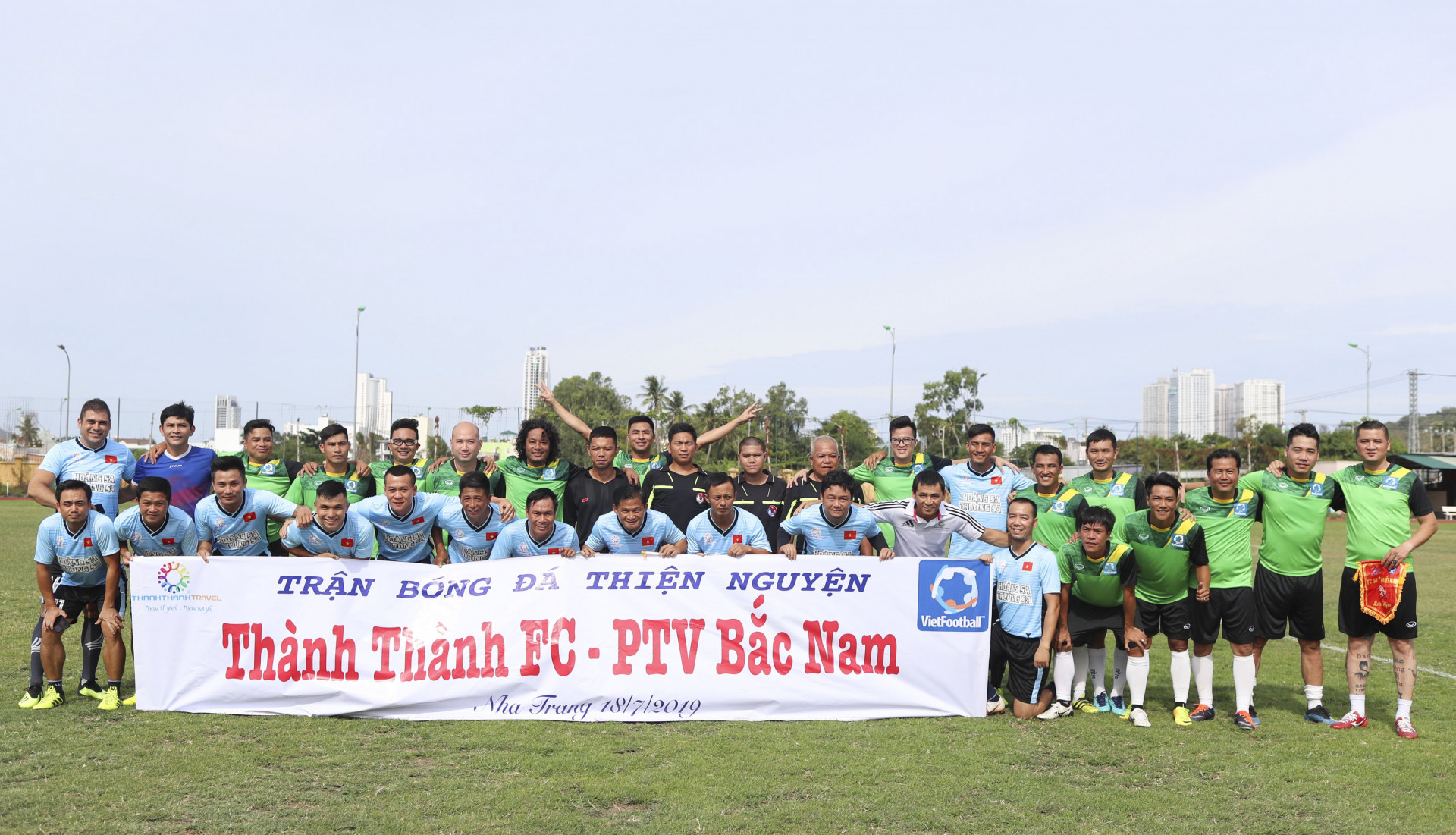 Trận đấu thiện nguyện giữa Thành Thành FC và PTV Bắc Nam.
