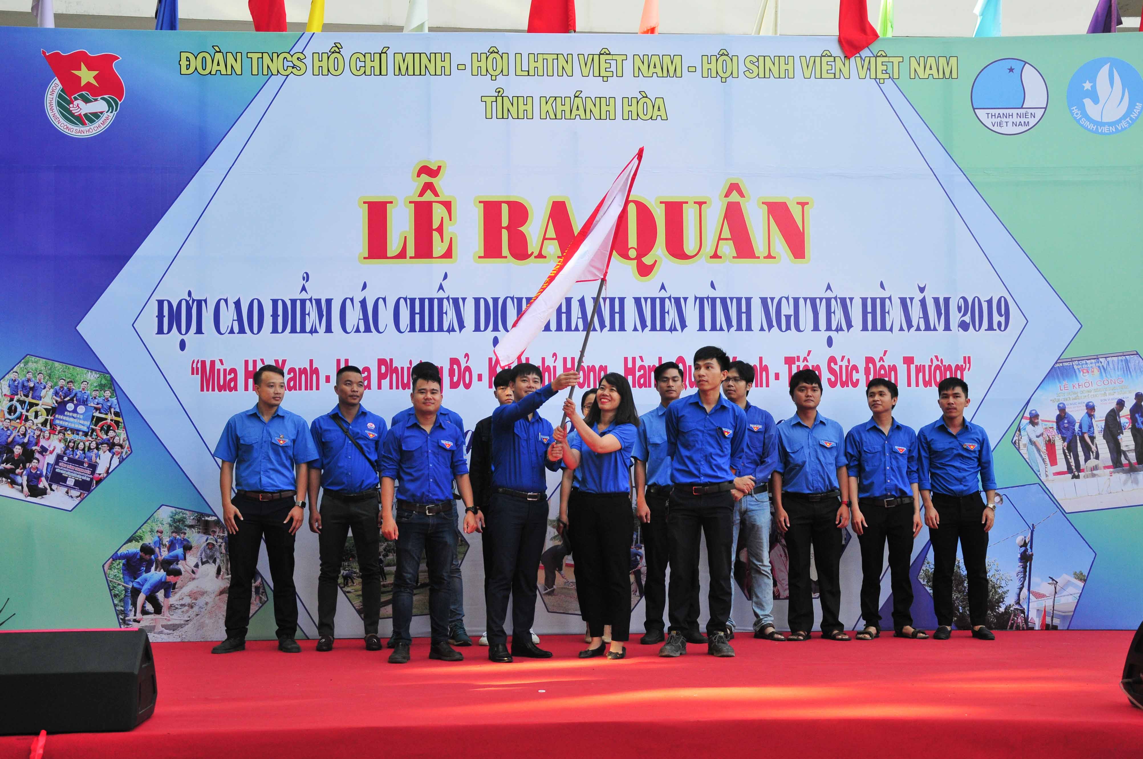 Ra quân đợt cao điểm các chiến dịch thanh niên tình nguyện hè