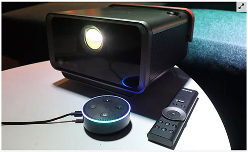 Máy chiếu điều khiển bằng giọng nói giá 49 triệu đồng