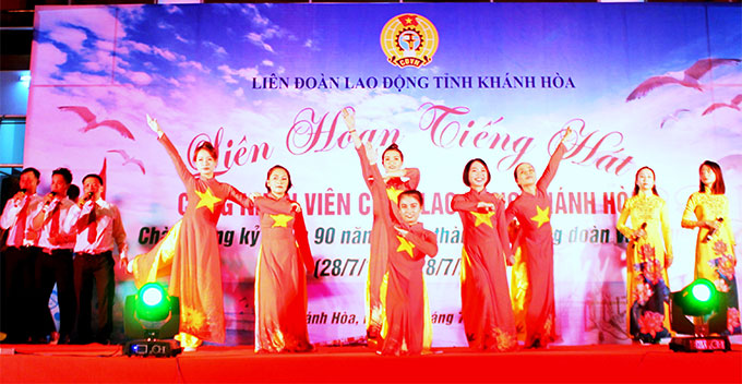 Liên hoan tiếng hát công nhân, viên chức, lao động Khánh Hòa