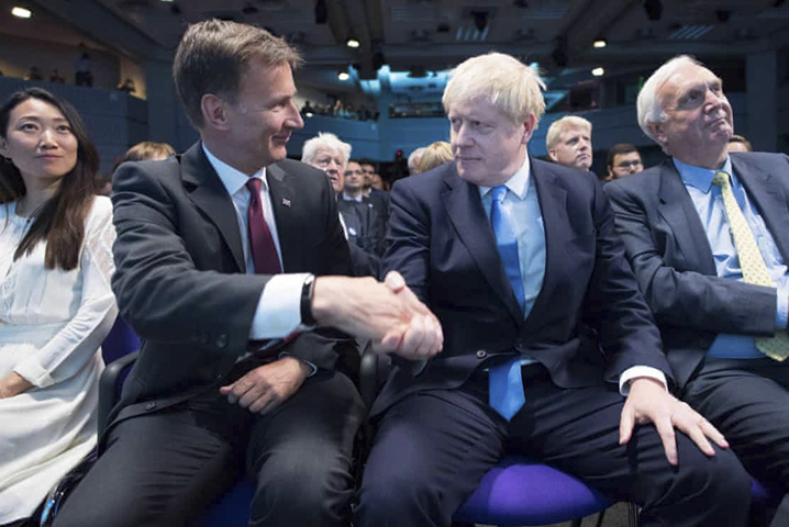 Tân Thủ tướng Boris Johnson và một nước Anh "ngổn ngang trăm mối"