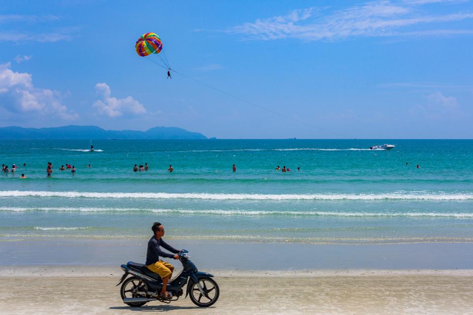Khánh Hòa có 2 bãi biển được tạp chí Forbes chọn vào top 10 bãi ...