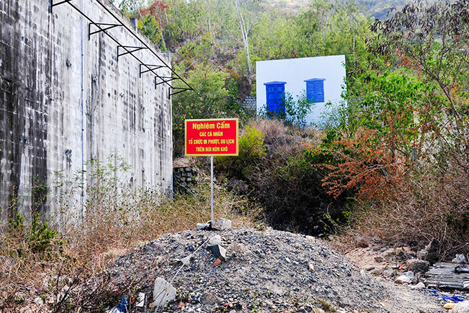 Việc cấm leo núi Cô Tiên: Nhằm đảm bảo an toàn trong mùa khô