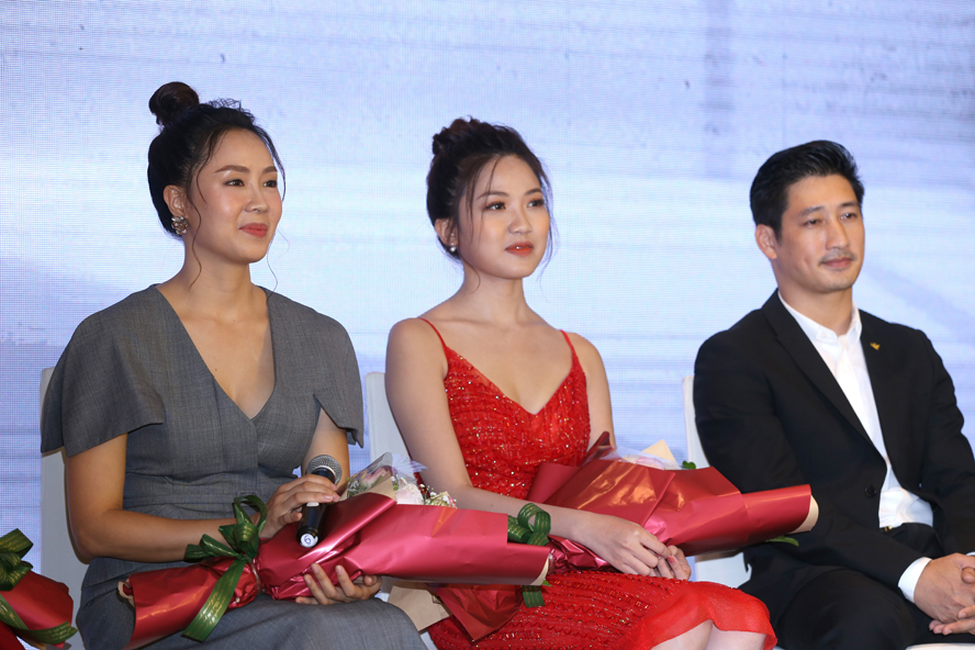 Bộ ba diễn viên chính của phim: Hồng Diễm - Lương Thanh - Ngọc Quỳnh.