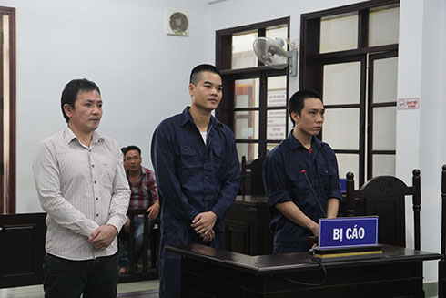 Giữ xe của gian phu làm... bằng chứng