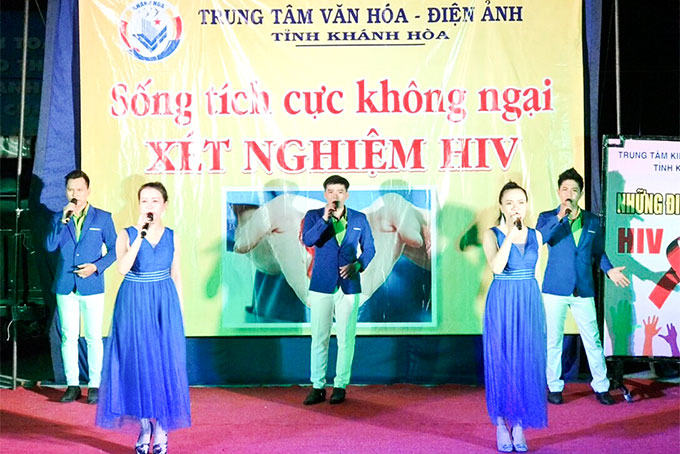 Tuyên truyền phòng, chống HIV