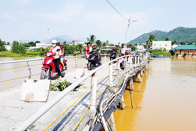 Cầu Ngọc Thảo đã xuống cấp trầm trọng.