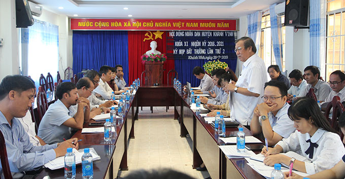 Ông Nguyễn Trọng Thái đánh giá kết quả kiểm tra. 