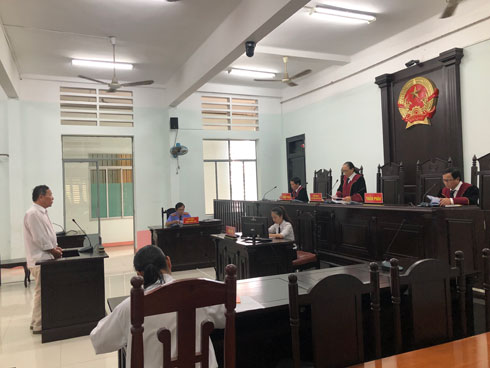 Gây tai nạn do vượt xe không an toàn