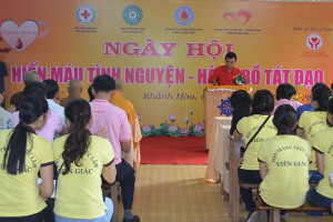 Over 200 Buddhists join Blood Donation Day in Khanh Hoa