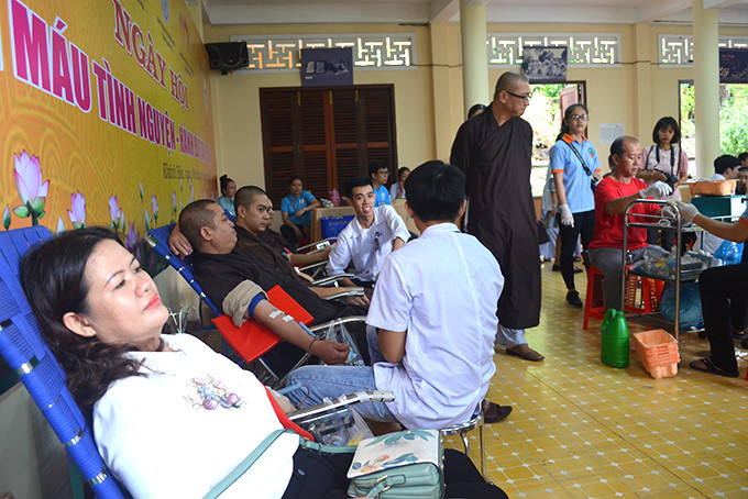 Besides Buddhists, many locals also participate in program
