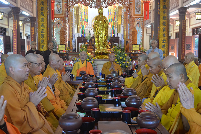 Monks reciting Buddhist scriptures