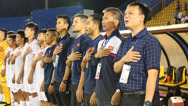 BHL của đội U18 Việt Nam tại giải U18 Đông Nam Á 2019.