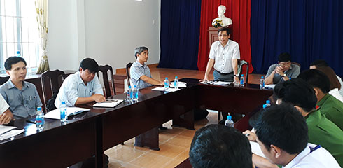 Ông Lê Đức Vinh làm việc với xã Khánh Thượng