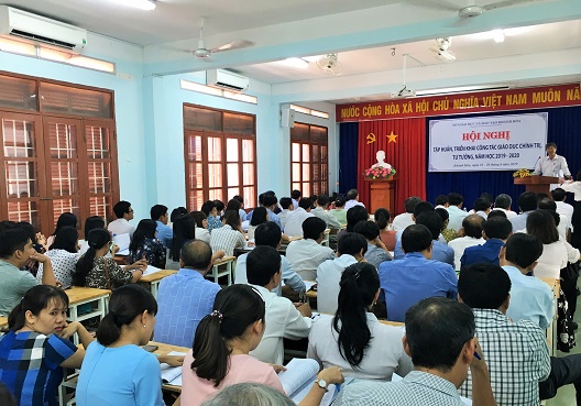 Triển khai nhiệm vụ giáo dục chính trị, tư tưởng năm học 2019-2020