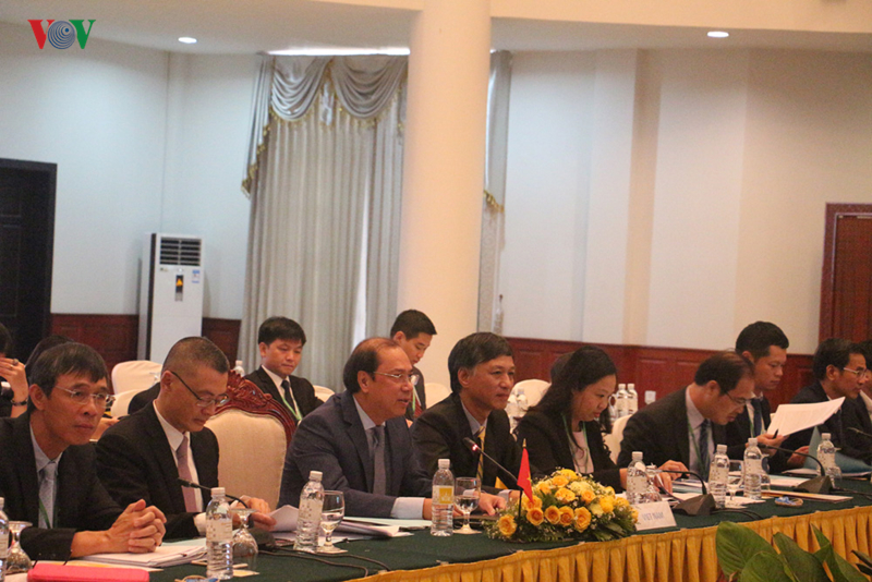 Đoàn SOM Việt Nam.