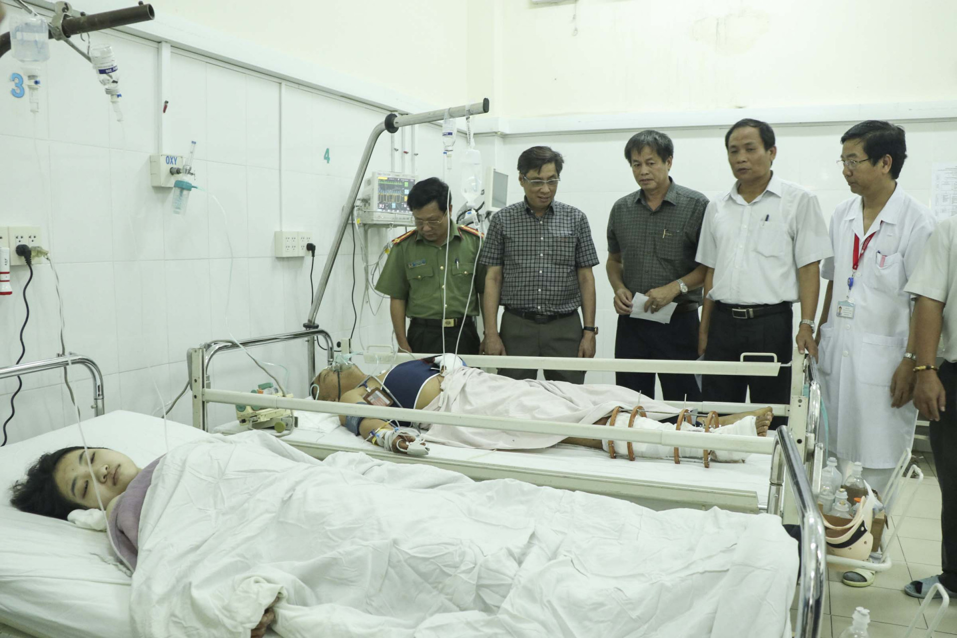 Các nạn nhân bị nặng đang được điều trị tích cực tại Bệnh viện Đa khoa tỉnh.