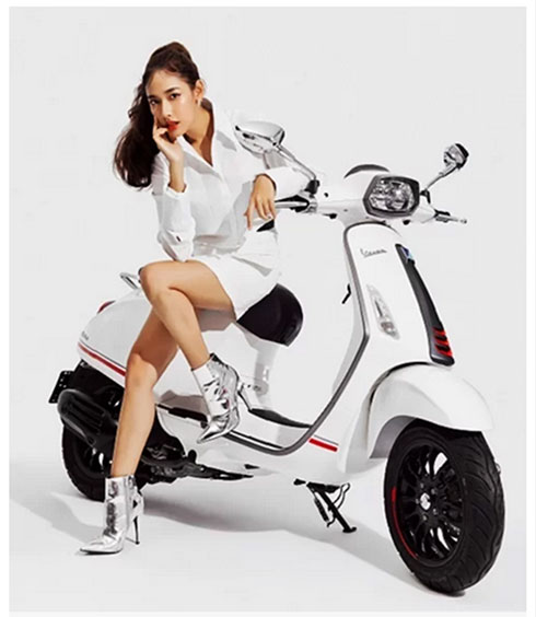 Vespa Sprint Carbon 2019 - scooter thể thao cho phái nữ