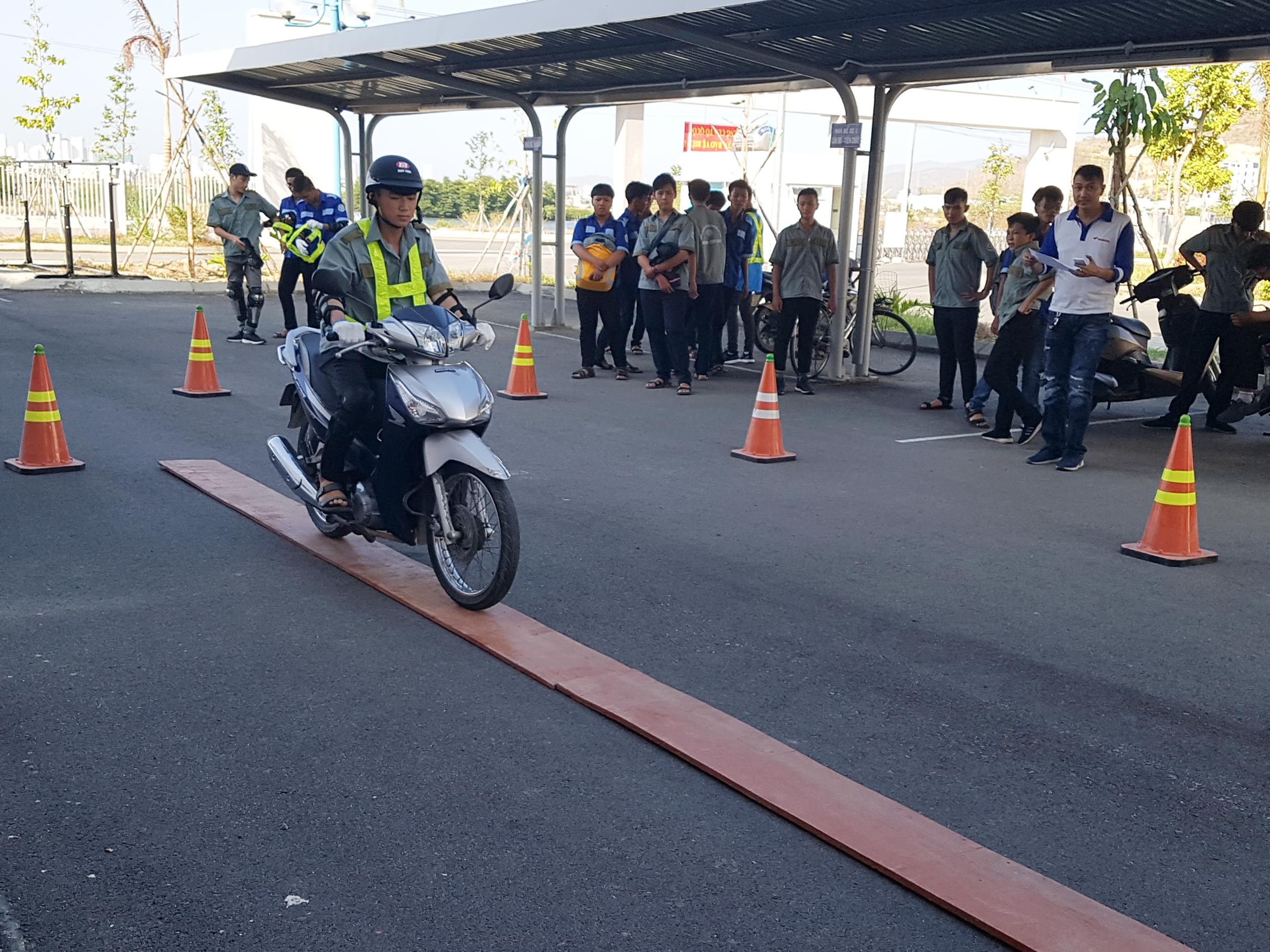 Tập huấn kiến thức giao thông cho gần 800 đoàn viên, thanh niên