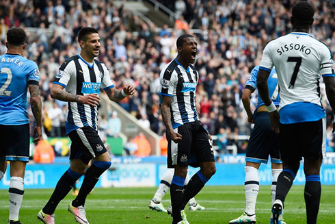 Newcastle đang có phong độ khá tệ khó lòng là đối thủ của Tottenham.