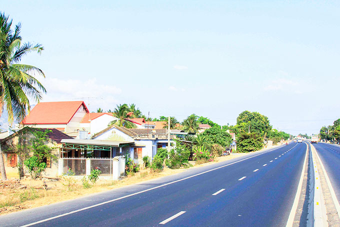 Đề xuất xây dựng đường gom trên tuyến quốc lộ