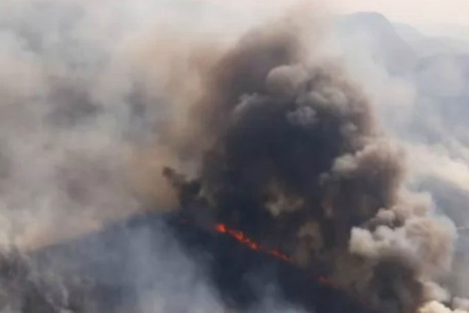 Phần rừng Amazon ở Bolivia bốc cháy. Ảnh: Claire.