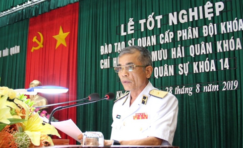 Chuẩn Đô đốc Lương Việt Hùng phát biểu chỉ đạo tại buổi lễ.