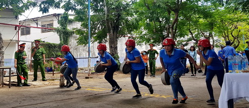 Công ty Cổ phần Dệt May Nha Trang tổ chức hội thao phòng cháy, chữa cháy