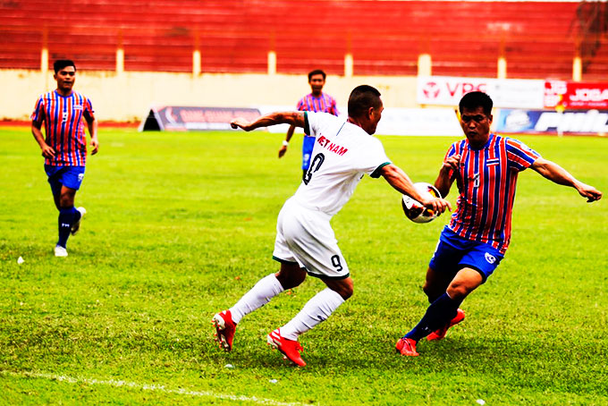 Excitement of international football contest for former players