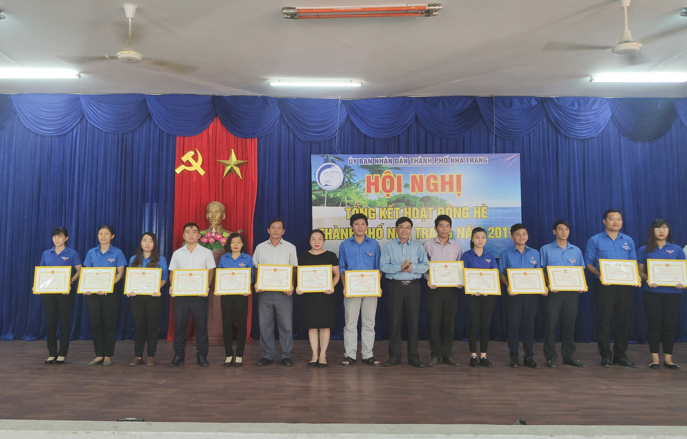 Nha Trang: Khen thưởng 15 tập thể, 15 cá nhân có thành tích trong hoạt động hè