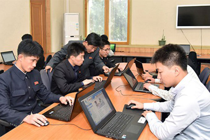Phòng làm việc của Viện Công nghệ Thông tin, Đại học Kim Chaek ở thủ đô Bình Nhưỡng, Triều Tiên. Ảnh:  KCNA