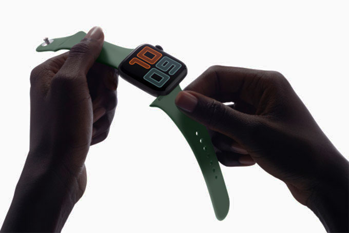 Apple Watch Series 5 được trang bị tính năng giúp màn hình luôn ở trạng thái sáng. 